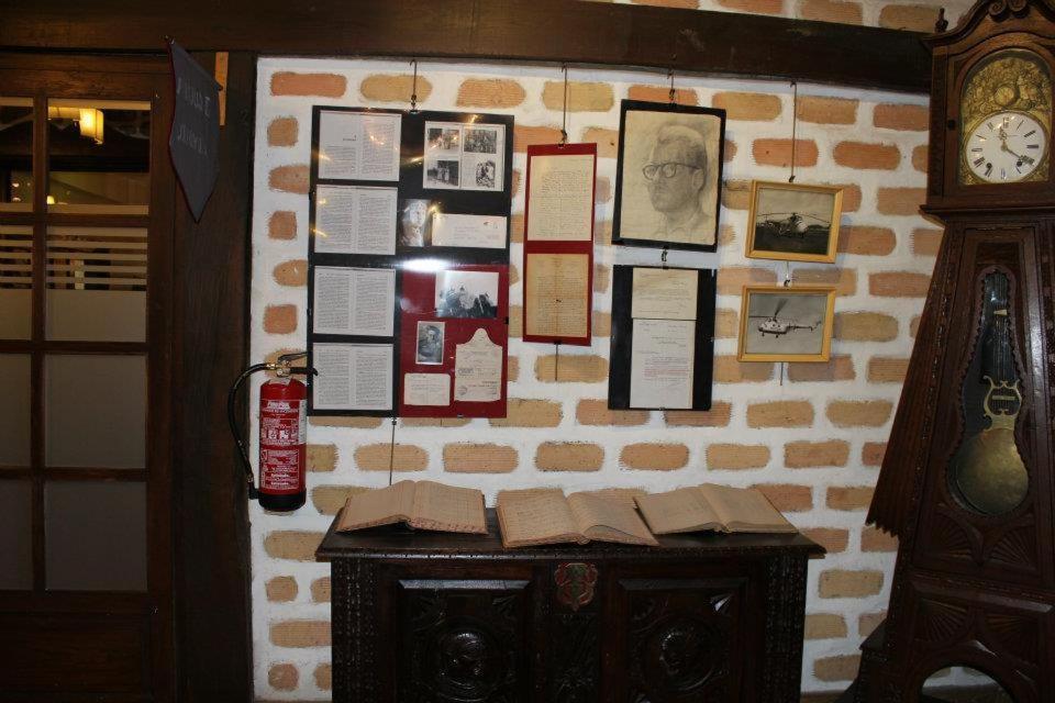 Hostal Ayestaran I Лекунбери Екстериор снимка