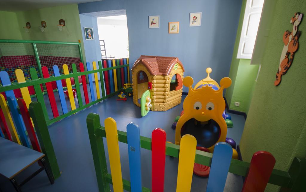 Hostal Ayestaran I Лекунбери Екстериор снимка