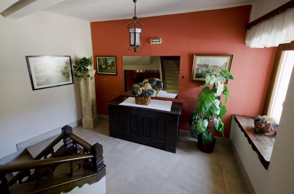 Hostal Ayestaran I Лекунбери Екстериор снимка